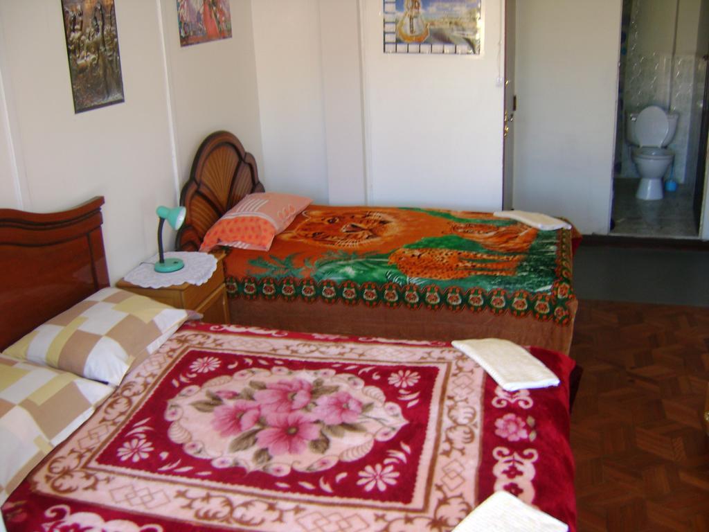 Hostal Villa Imperial Yunguyo Rum bild